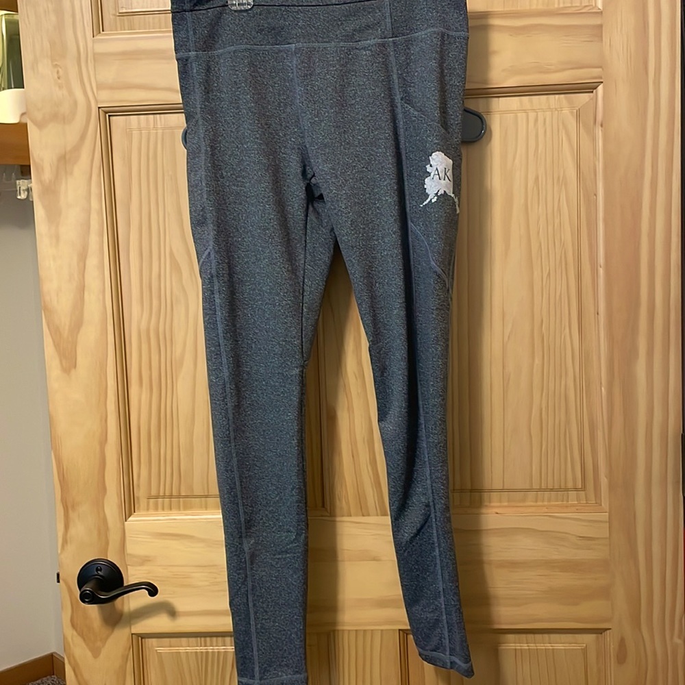 ALASKA LEGGINGS local design
